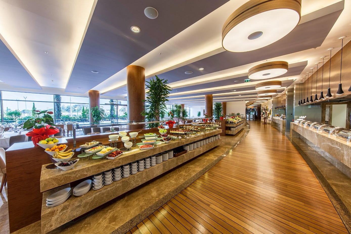 Buffet dining at Gloria Sports Arena