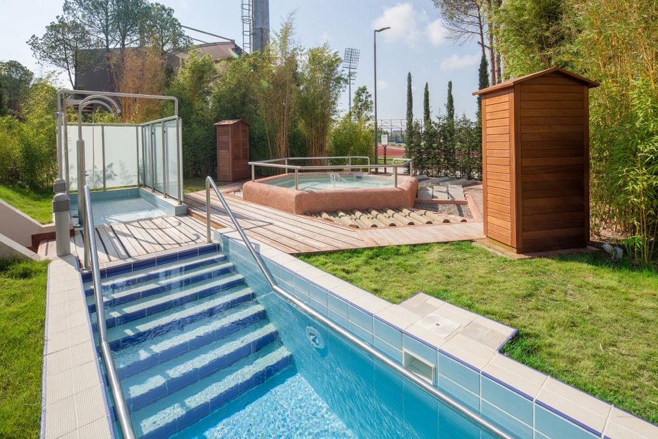 Kneipp cold-water recovery pool